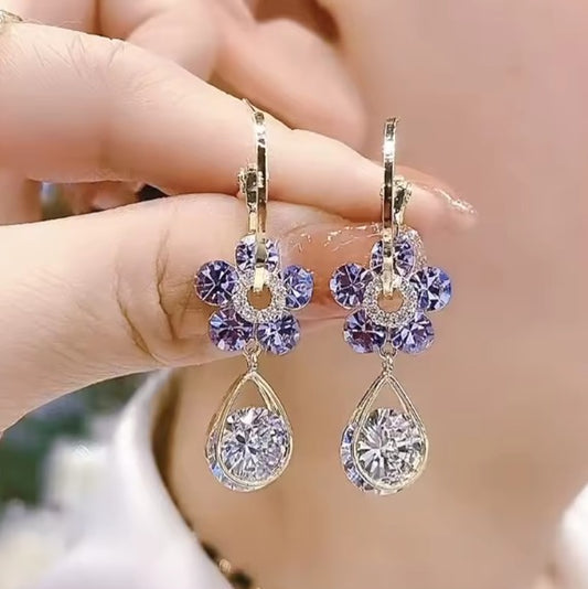 Aretes de cristal en forma de flor